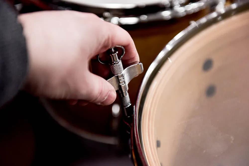 Jak nastroić perkusję, aby uniknąć złego brzmienia i cieszyć się muzyką
