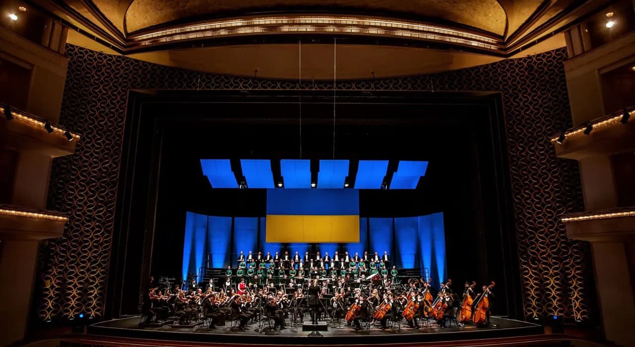 Jaki zespół zagrał razem z orkiestrą symfoniczną? Niespodzianka w Londynie